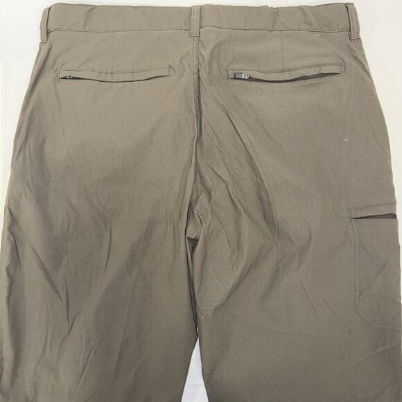 UB Tech Mens Hiking Pants Size 40x32 Green Golf Travel Stretch Outdoors - Picture 7 of 7